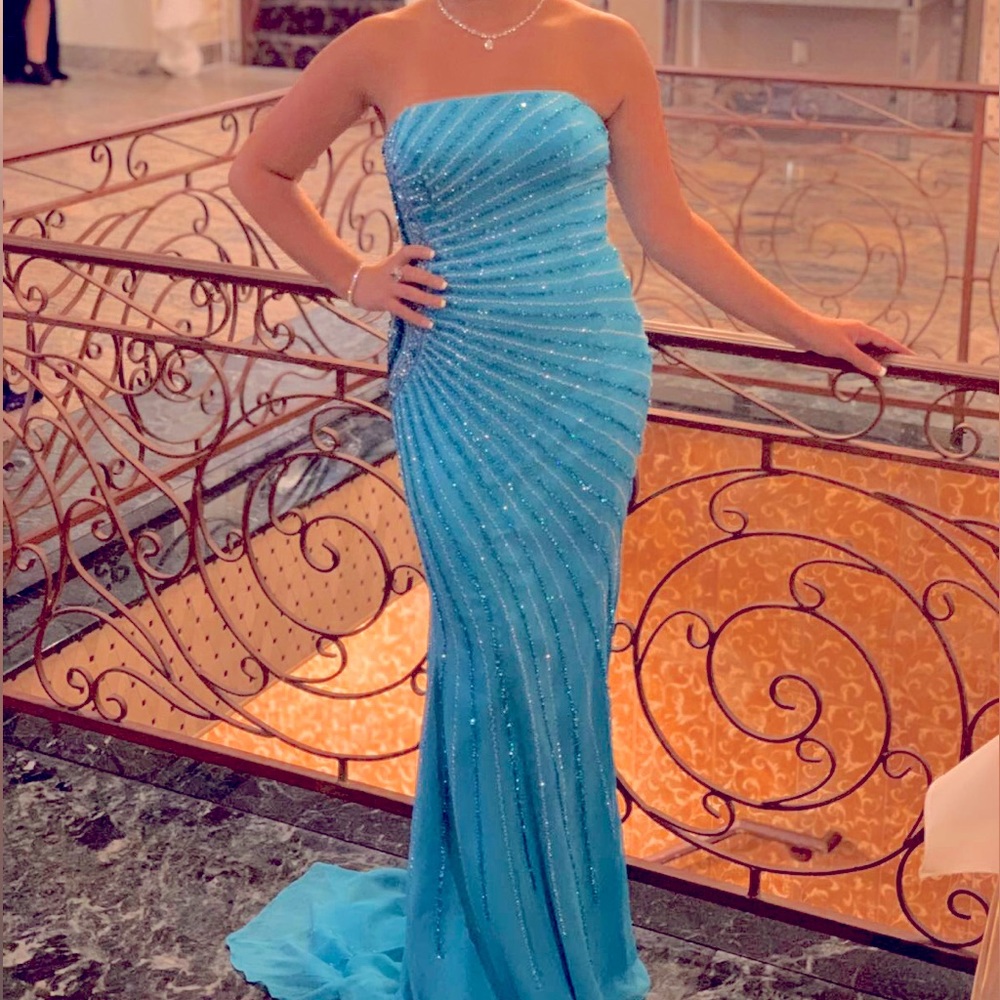 Beautiful classic blue dress